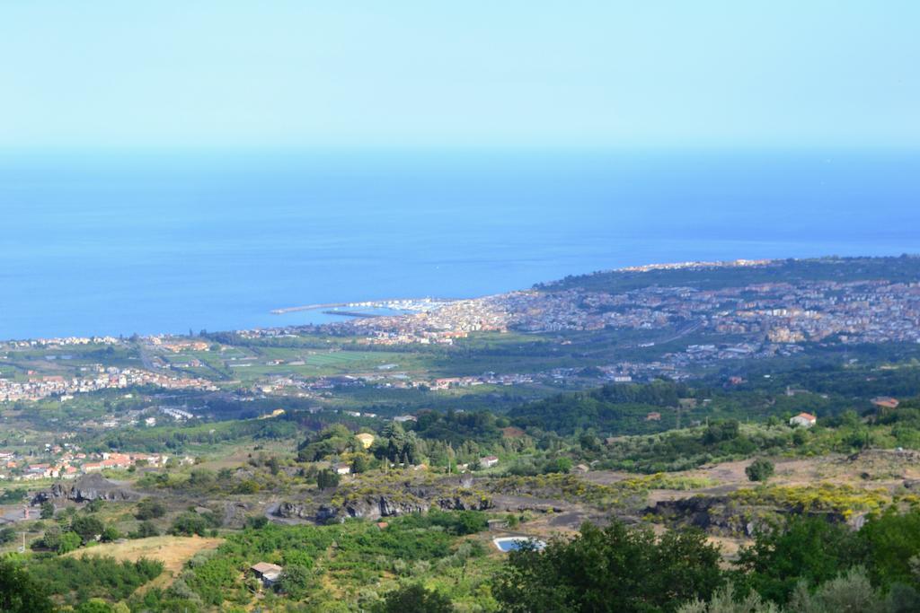 Seacily Etna House Villa Piedimonte Etneo Szoba fotó